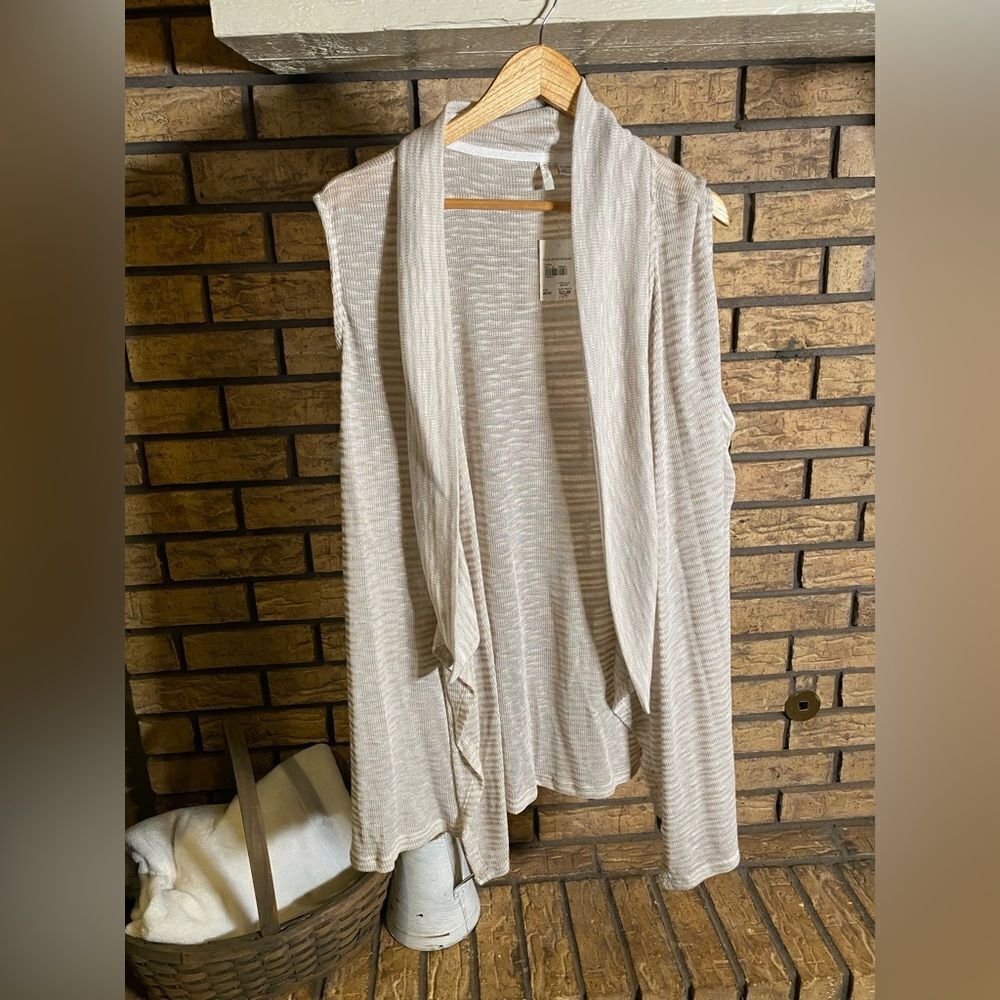 C EST 1946 cardigan‎